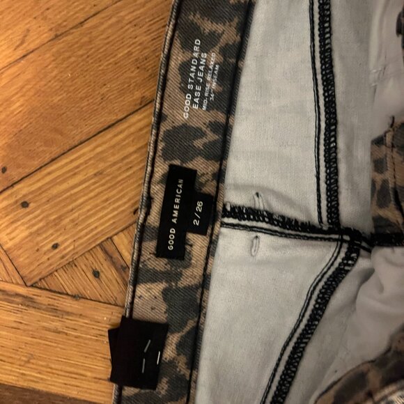 NWT Good American Good Ease Leopard Jeans - Picture 3 of 5